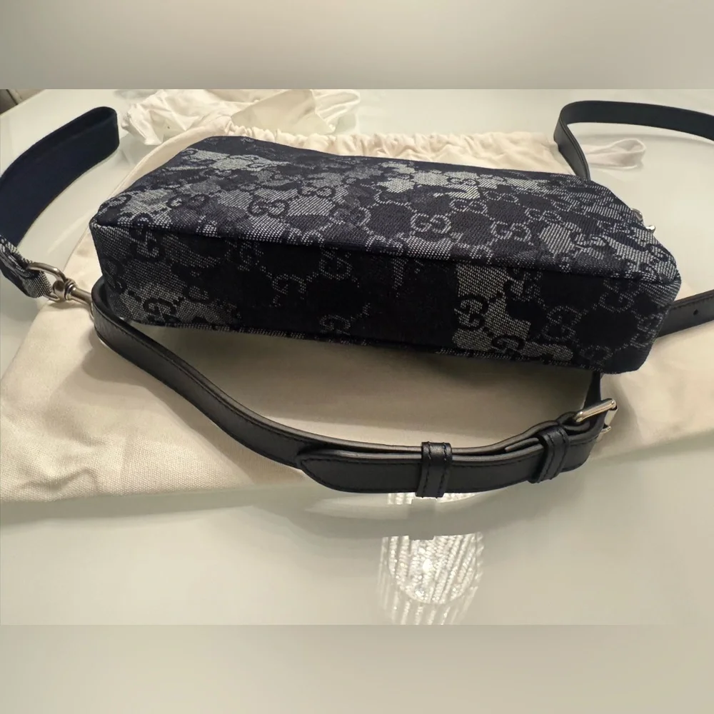 Gucci Denim Crossbodg - Picture 9 of 12